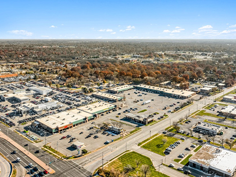 Legacy Arranges Sale of 131,566-Square-Foot Retail Center in Kansas