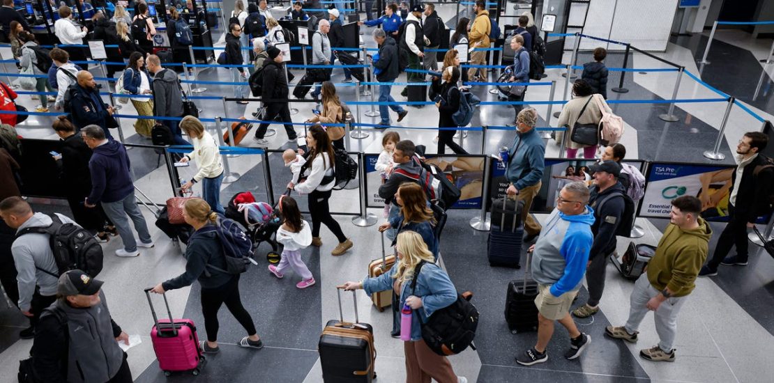 Travel Companies Warn of Thanksgiving Chaos Amid Government Shutdown