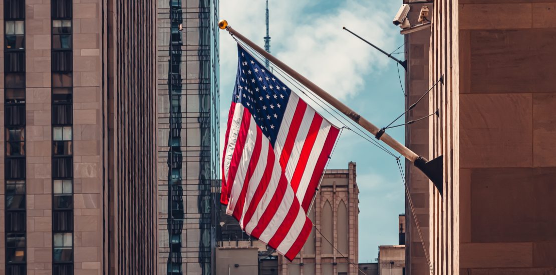 Wall Street believes the possibility of a recession is rising as problems in the US economy are deeply revealed